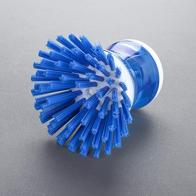 Automatic refilling dishwashing brush