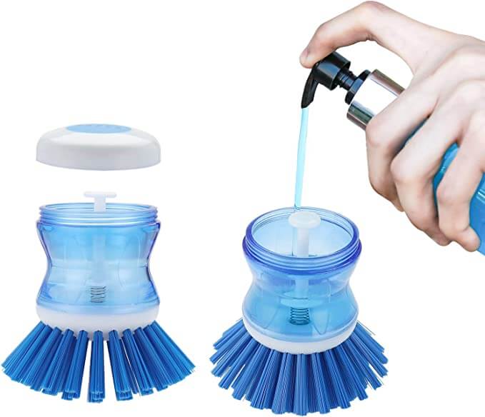 Automatic refilling dishwashing brush